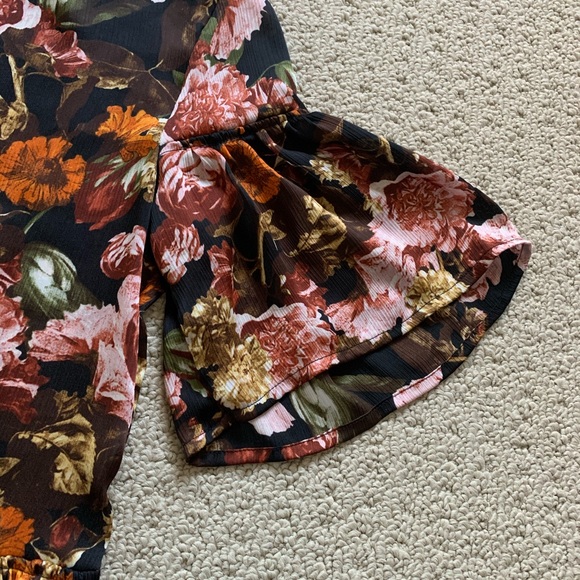 H&M Floral Ruffled Blouse - Picture 4 of 8